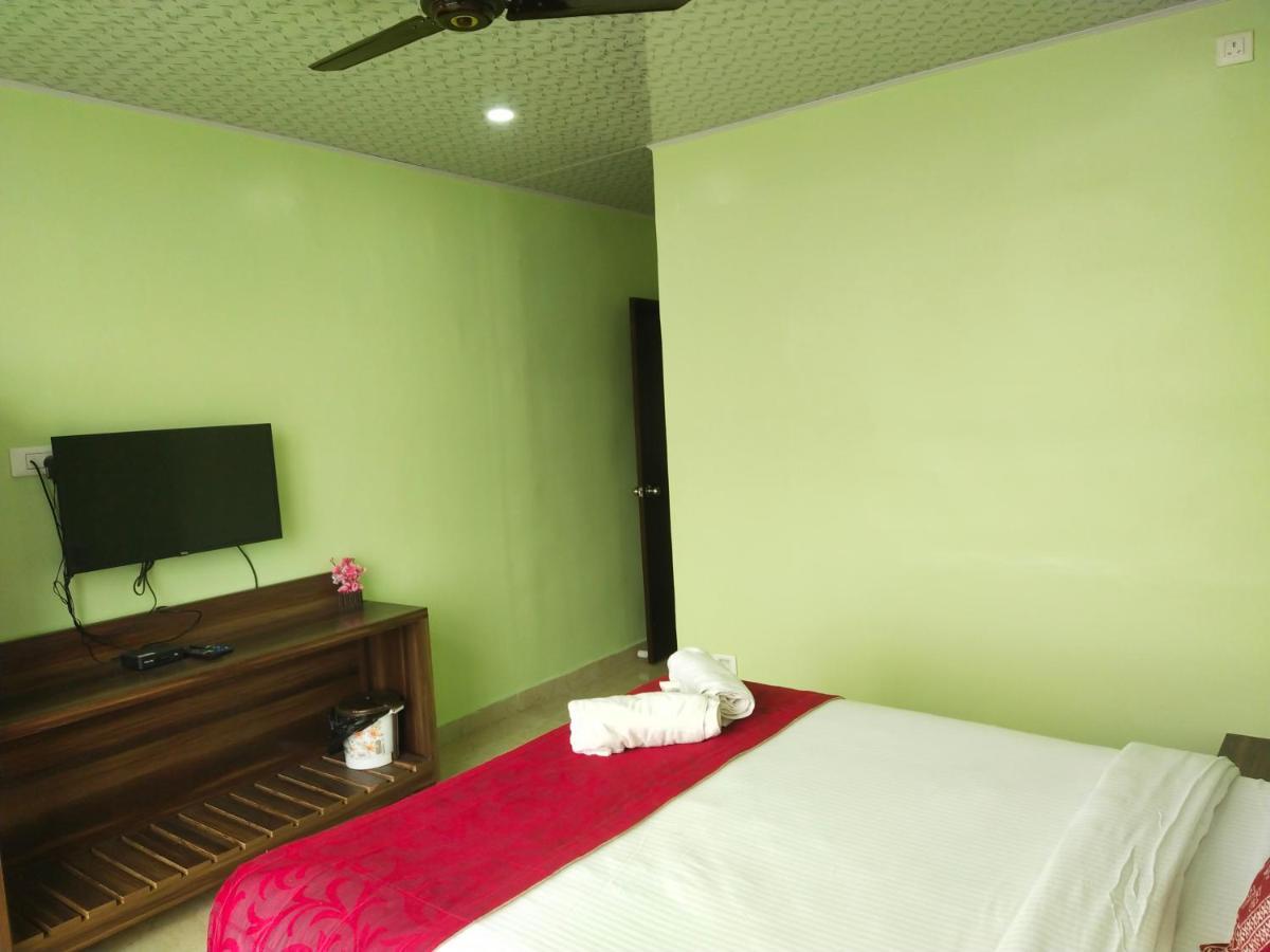Blossom Spring Villa Уті Екстер'єр фото