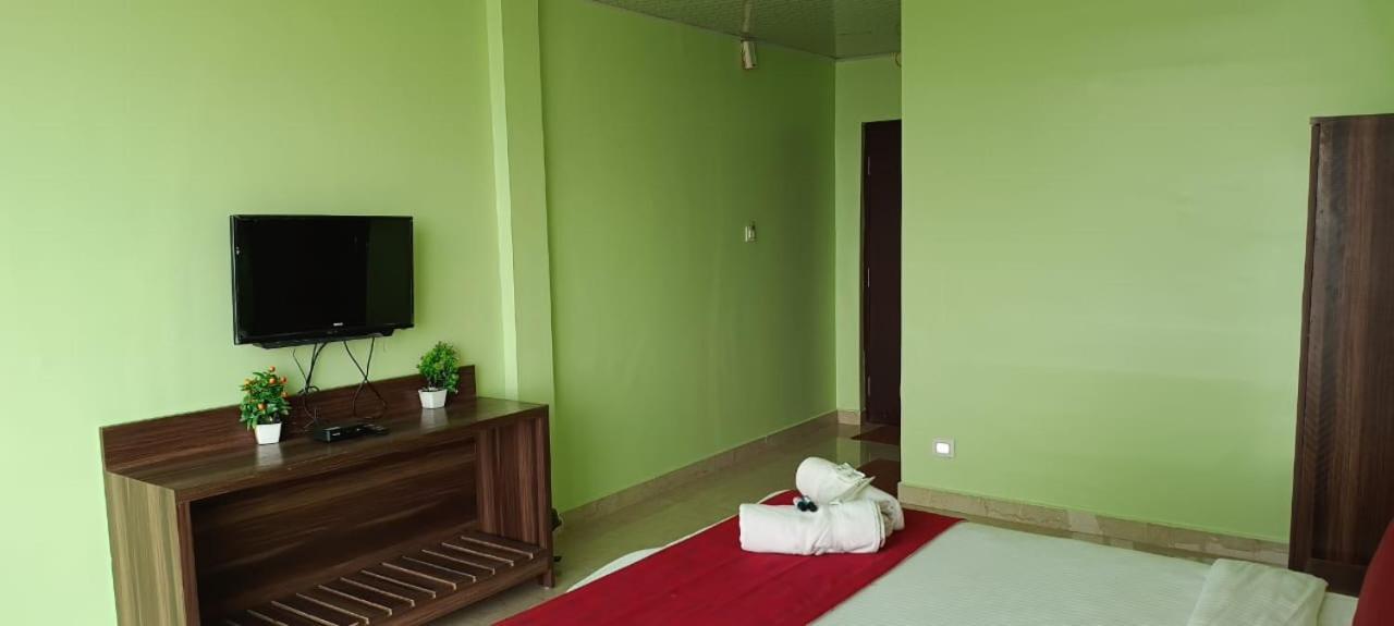 Blossom Spring Villa Уті Екстер'єр фото