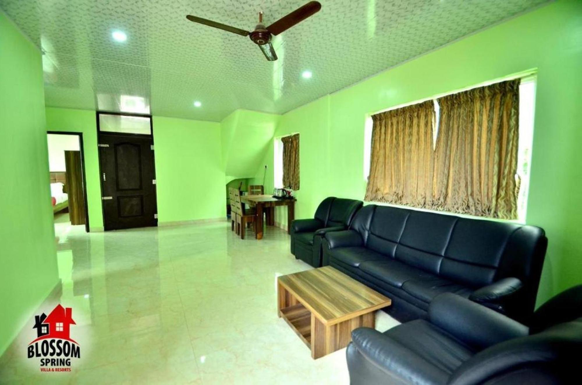 Blossom Spring Villa Уті Екстер'єр фото